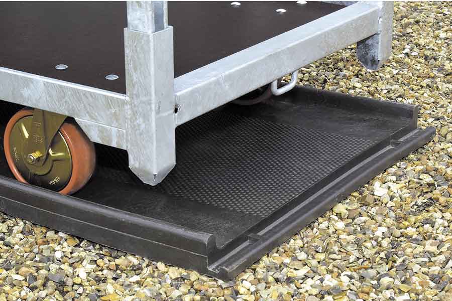 CC-Wegeplatten für CC-Container